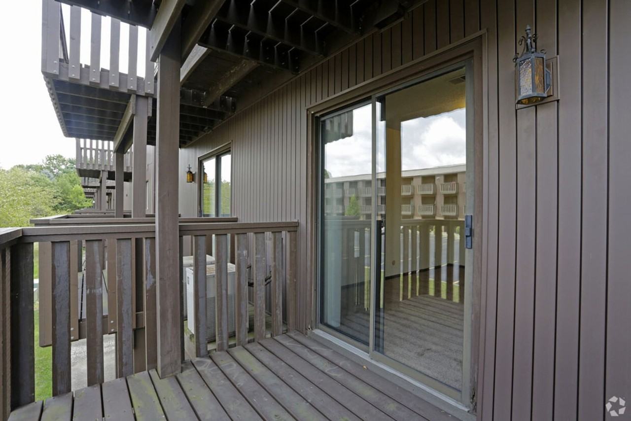 West Mound Apartments - Photo 4 of 15