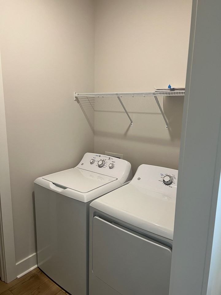 Ligon Place - Photo 4 of 19