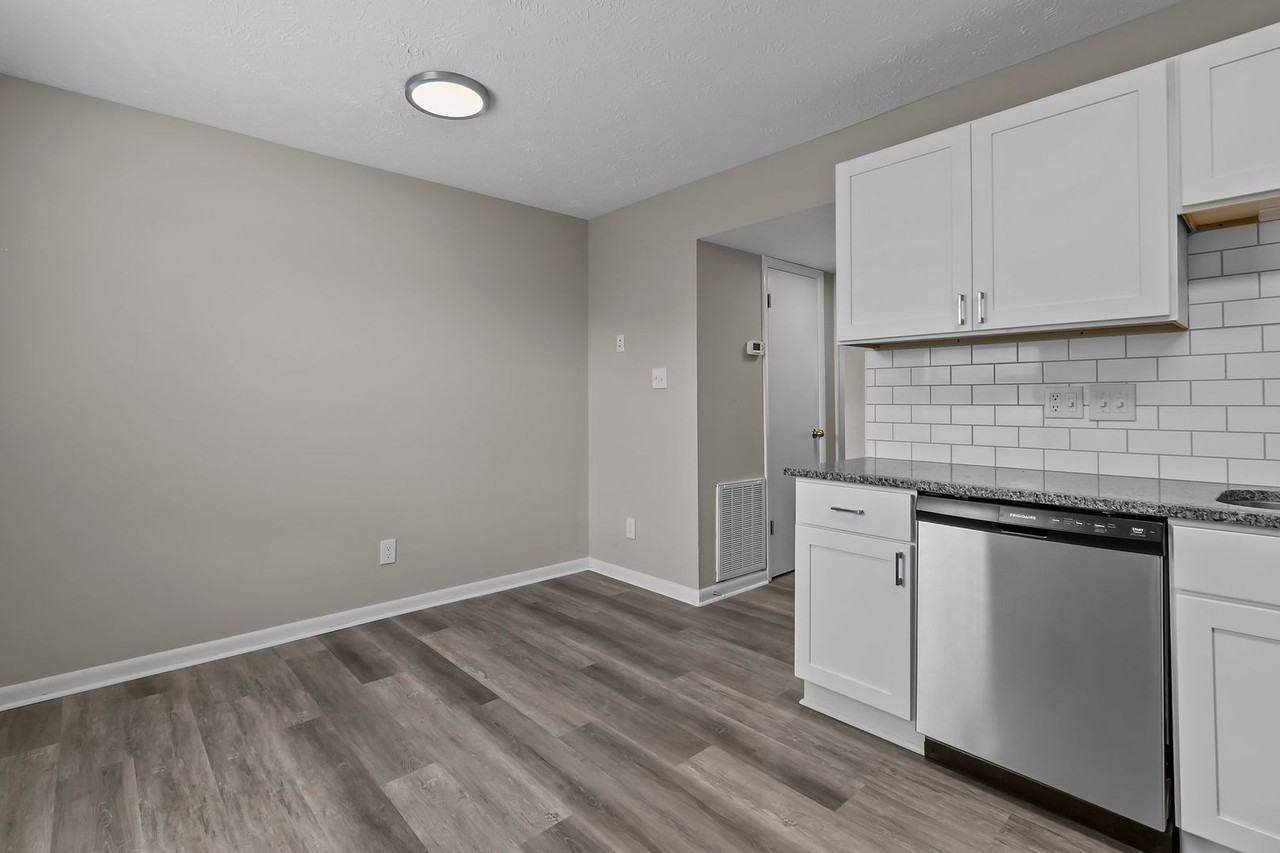 Elizabeth Street Townhomes - Photo 6 of 23