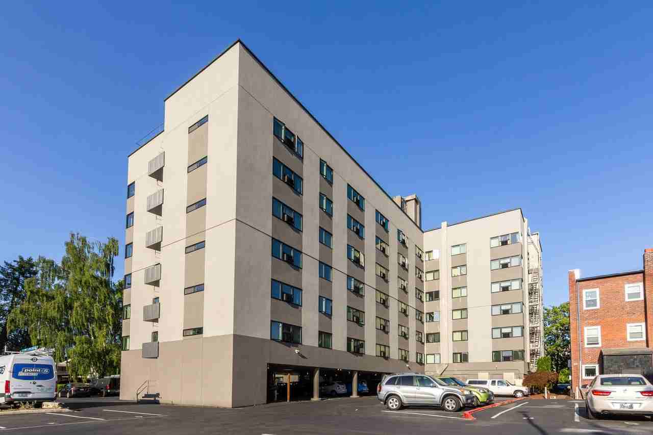 The Lee Apartments - Photo 2 of 25