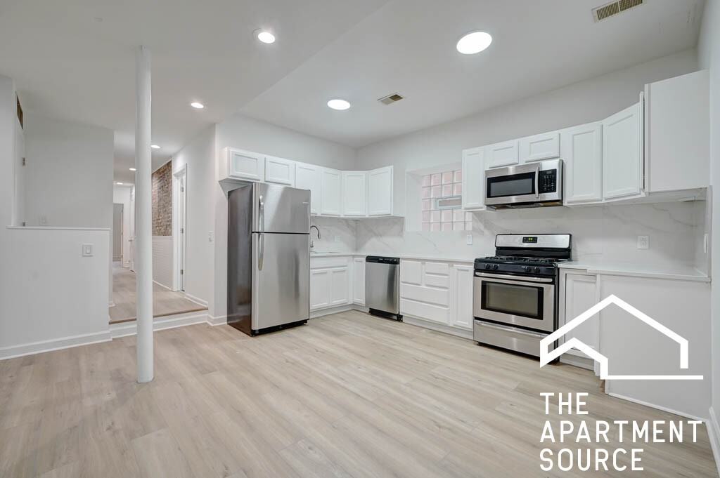 1042 N Kedzie Ave #G - Photo 2 of 14