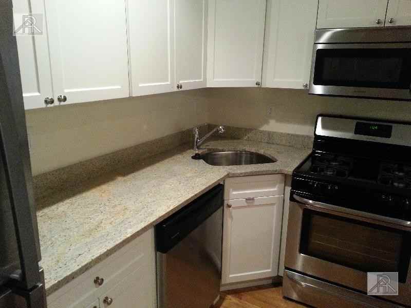58 Egmont St #6 - Photo 5 of 7