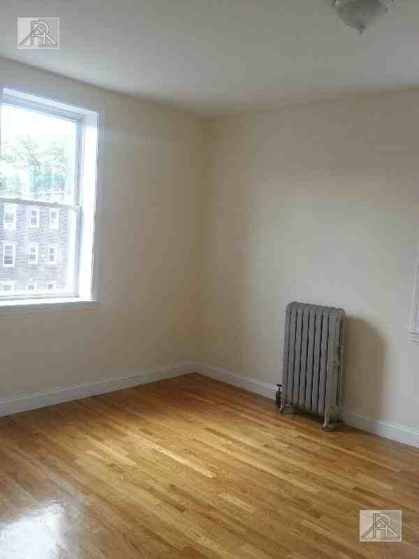 58 Egmont St #6 - Photo 7 of 7