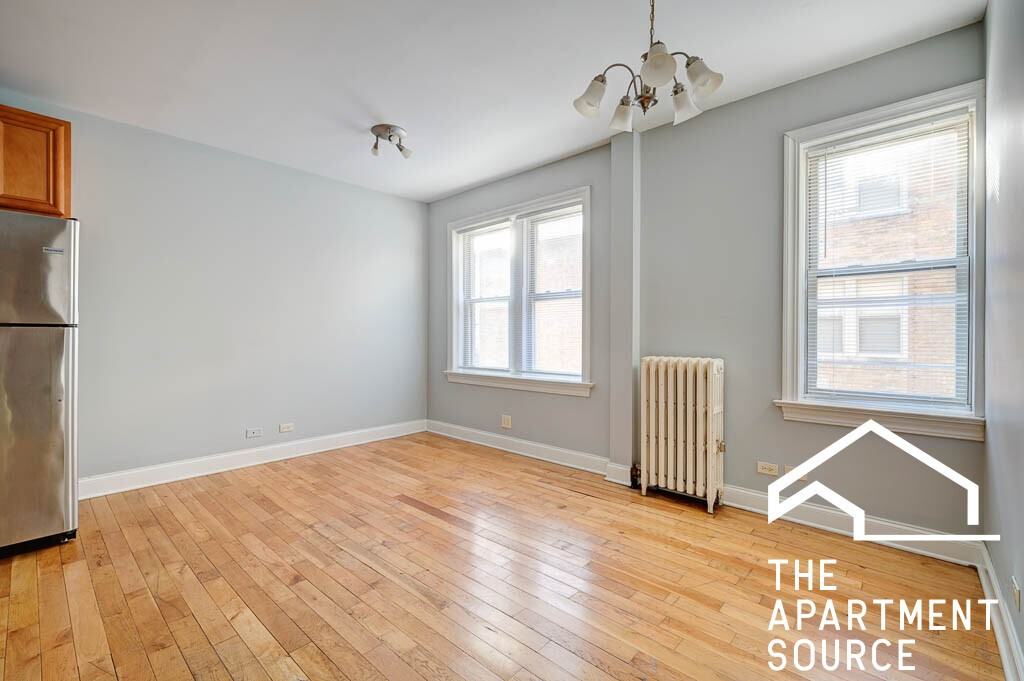 4542 W George St #2 - Photo 4 of 10