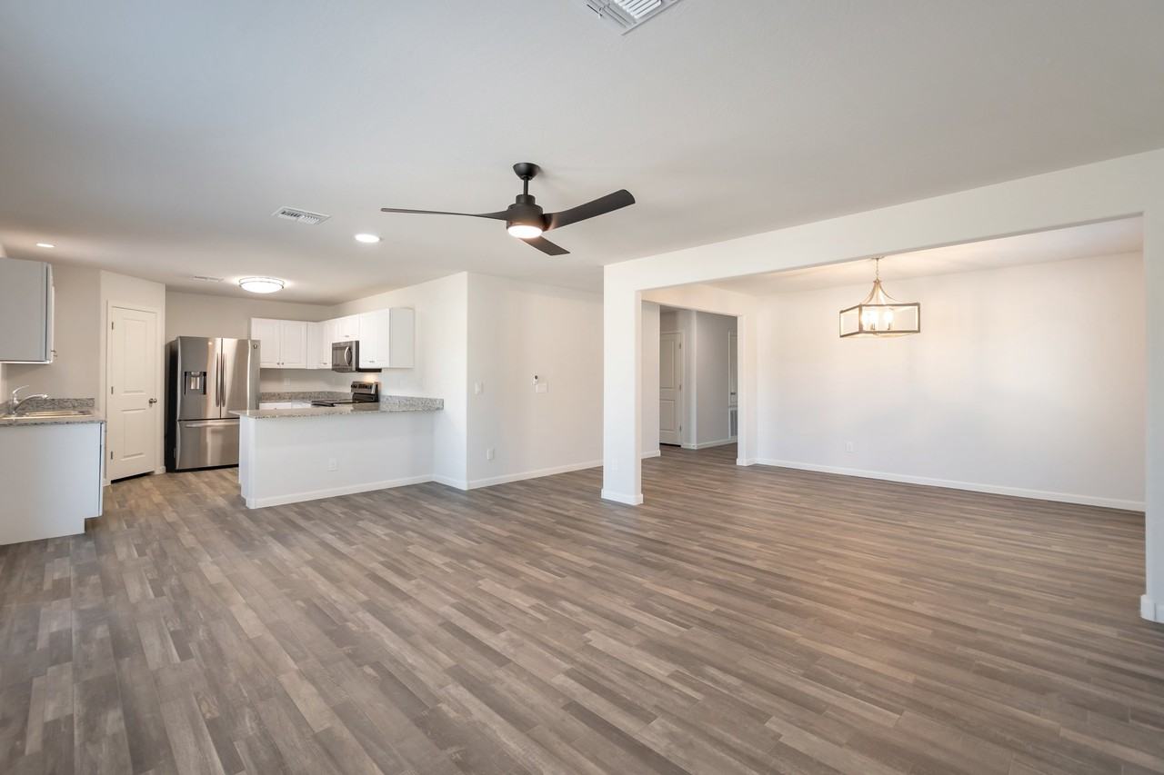 1680 E Judi St - Photo 2 of 15