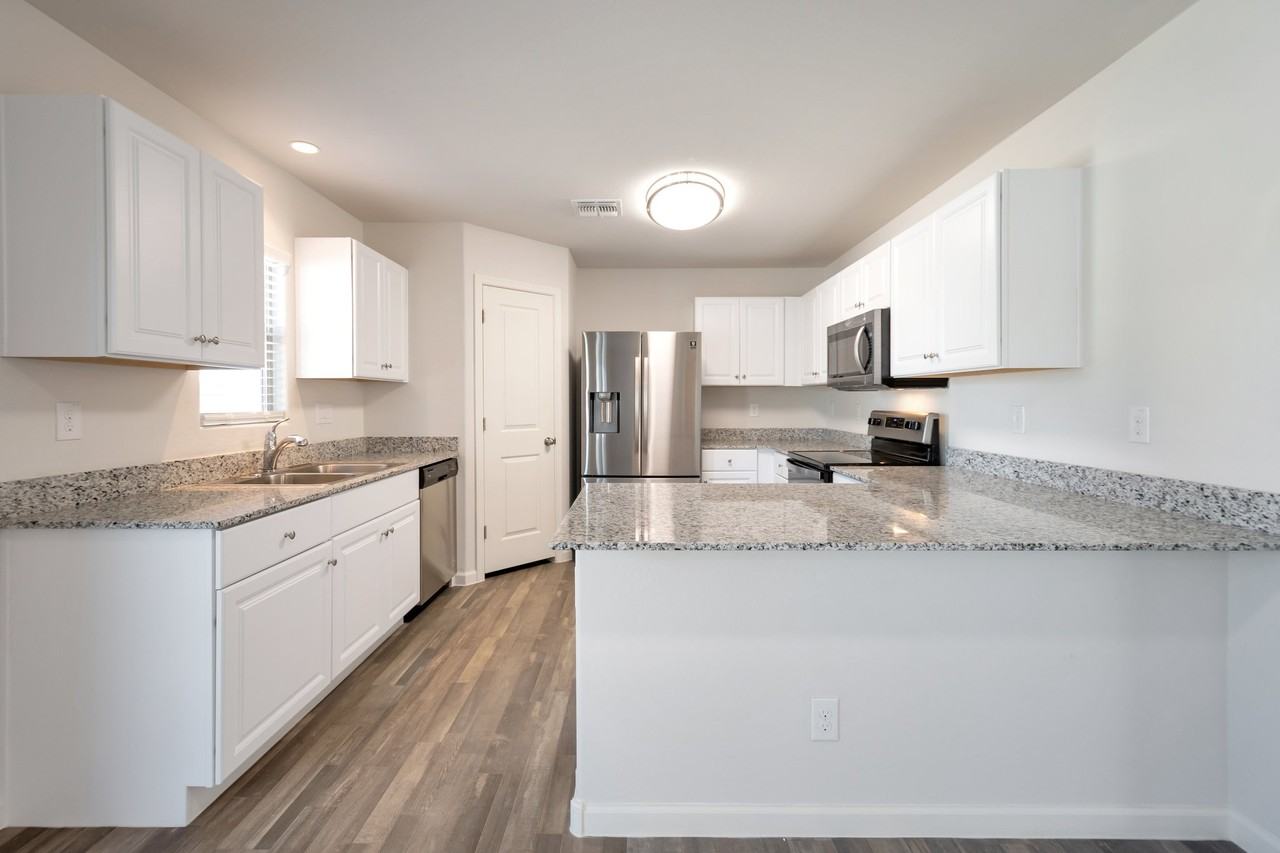 1680 E Judi St - Photo 4 of 15