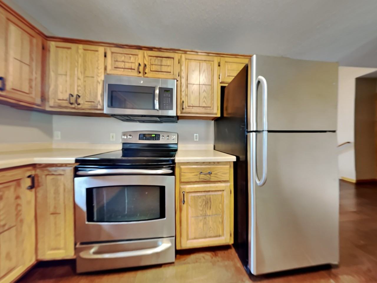 8046 Jody Ave S - Photo 3 of 29