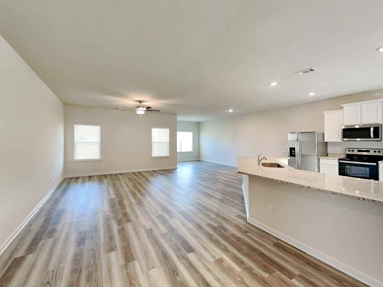 1201 Fendt Dr - Photo 3 of 15