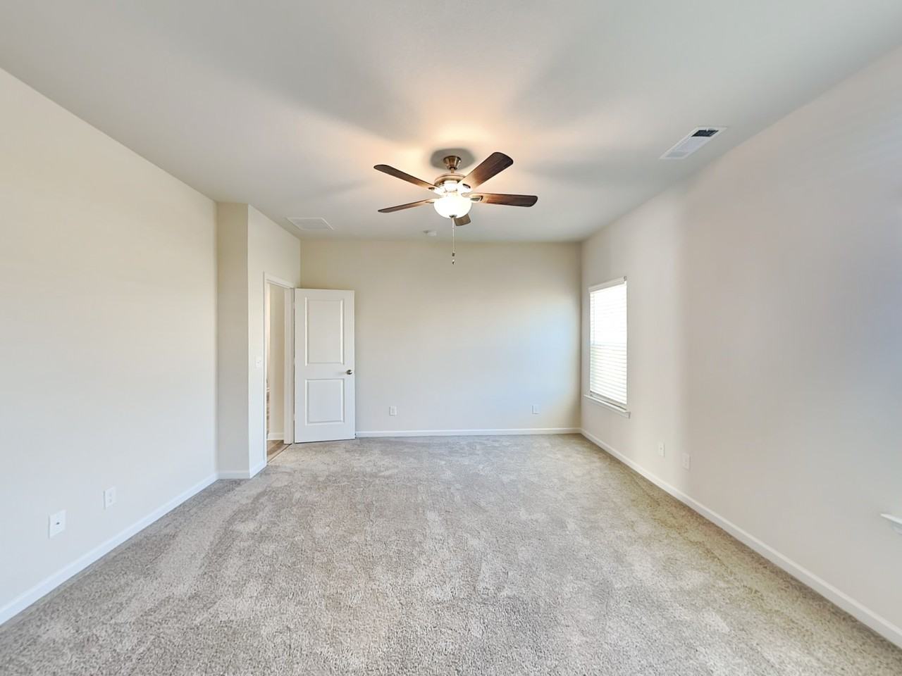 1201 Fendt Dr - Photo 6 of 15