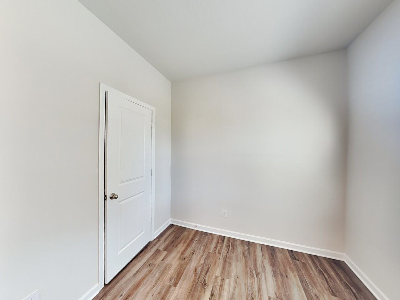 1247 Fendt Dr - Photo 7 of 29