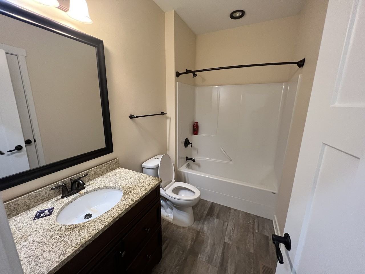 212 13th St Ne - Photo 7 of 8