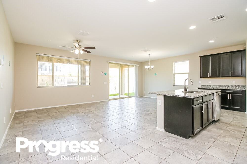 1315 N Banning - Photo 3 of 16