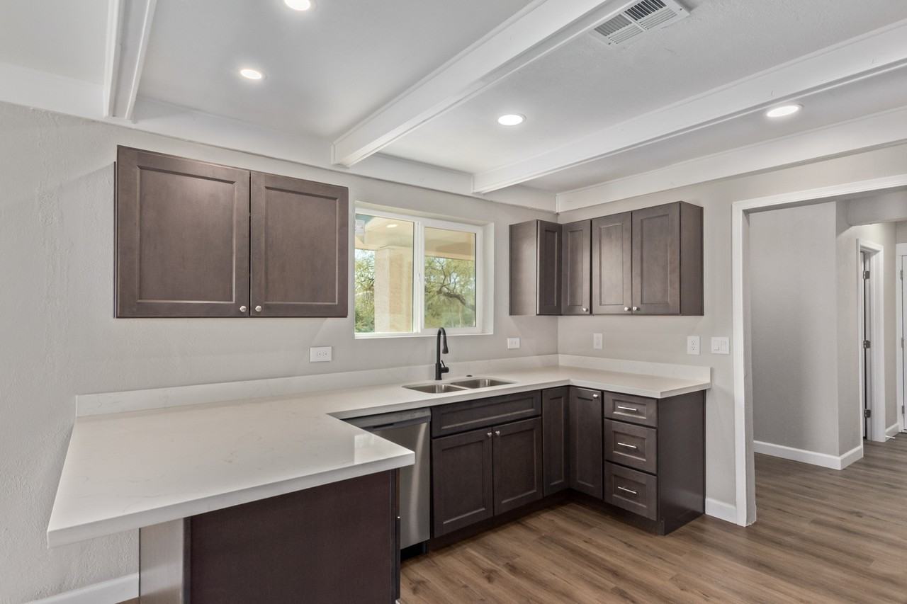 7525 W Lake Erie Dr #1 - Photo 4 of 11