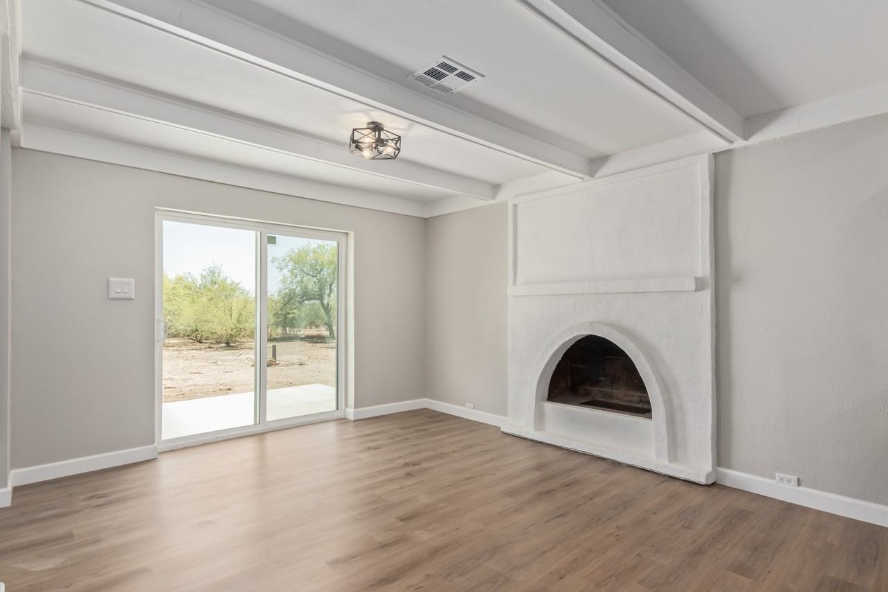 7525 W Lake Erie Dr #1 - Photo 5 of 11
