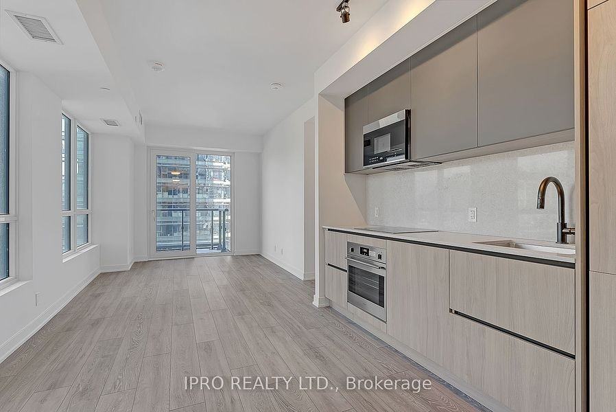 108 Peter Street #1102