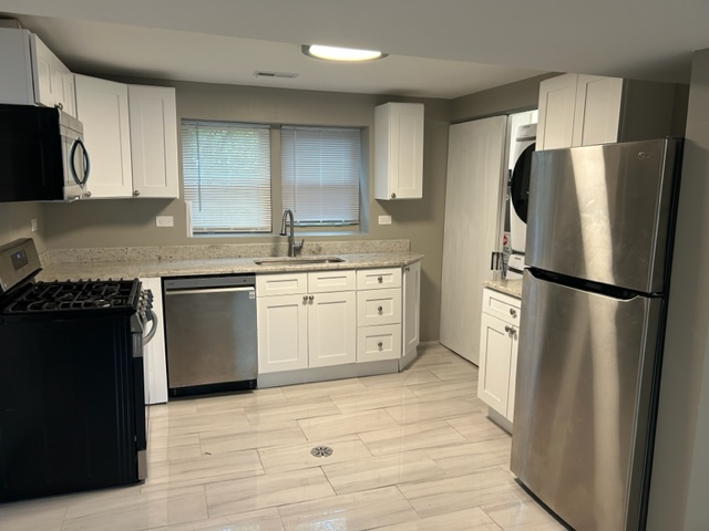 4901 N Kilpatrick Ave - Photo 2 of 15