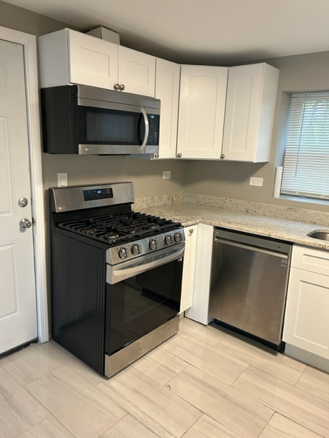 4901 N Kilpatrick Ave - Photo 3 of 15