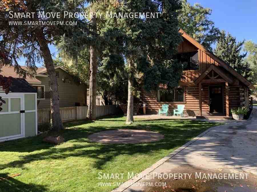 2819 N Tamarack Dr - Photo 3 of 40