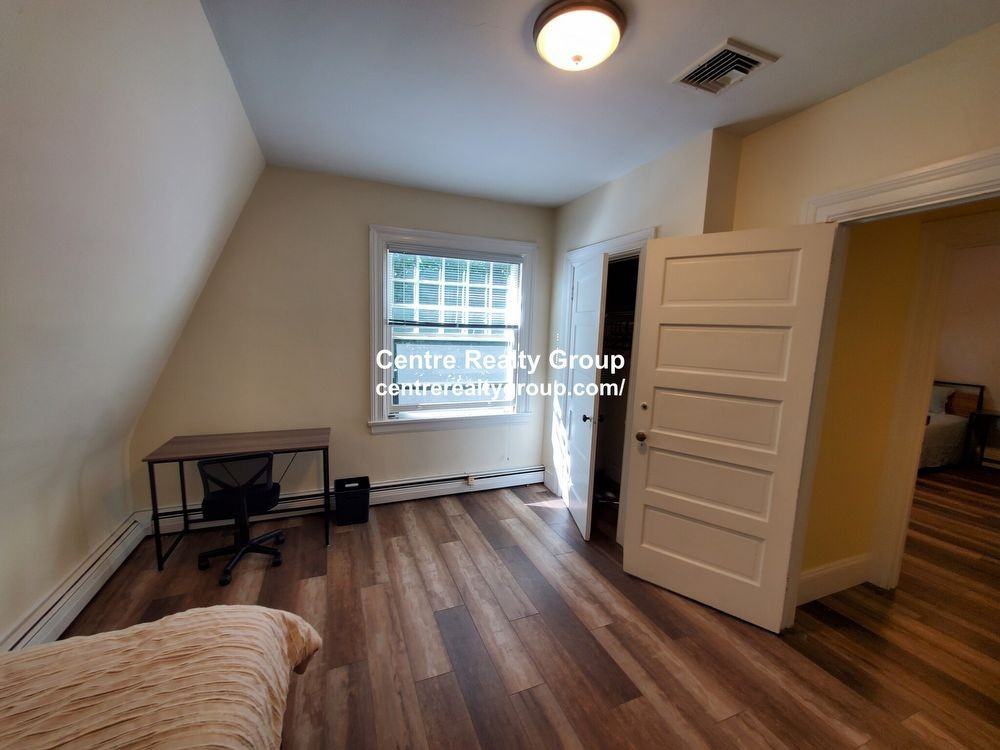 1105 Boylston St #1 - Photo 2 of 10