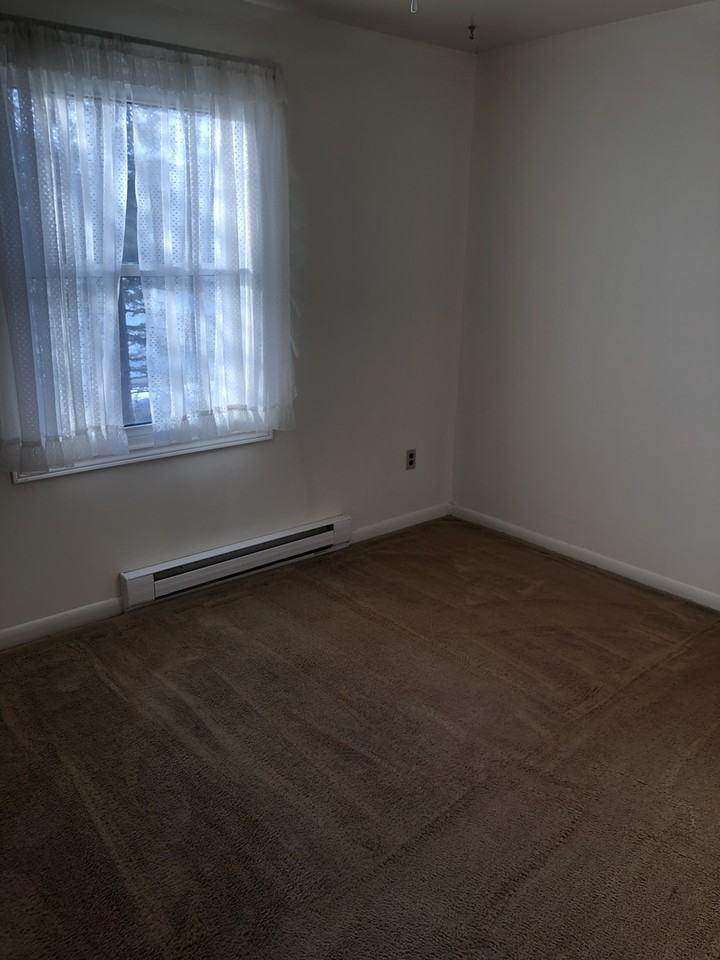 116 Saskatoon Ave - Photo 3 of 9