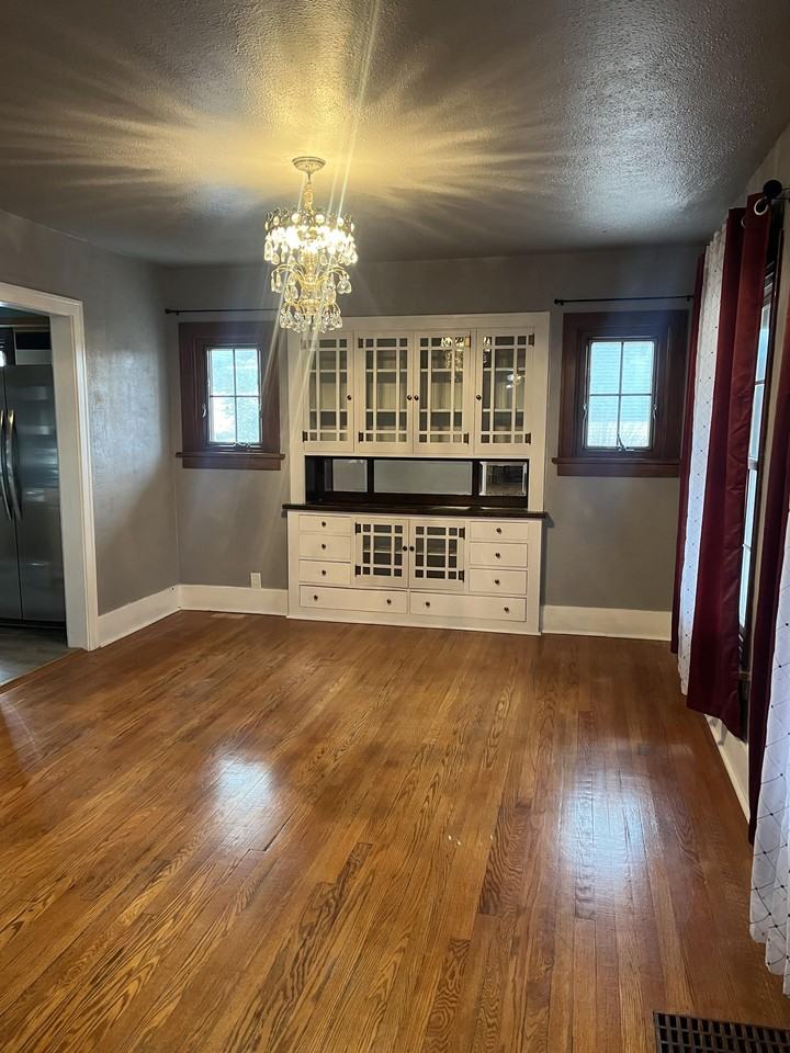 3715 Warren Ave #1 - Photo 4 of 16