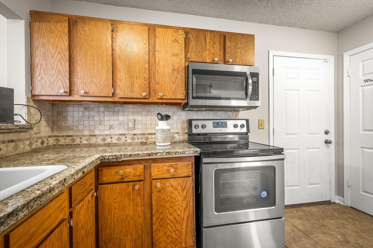 Kingston St - Photo 5 of 12