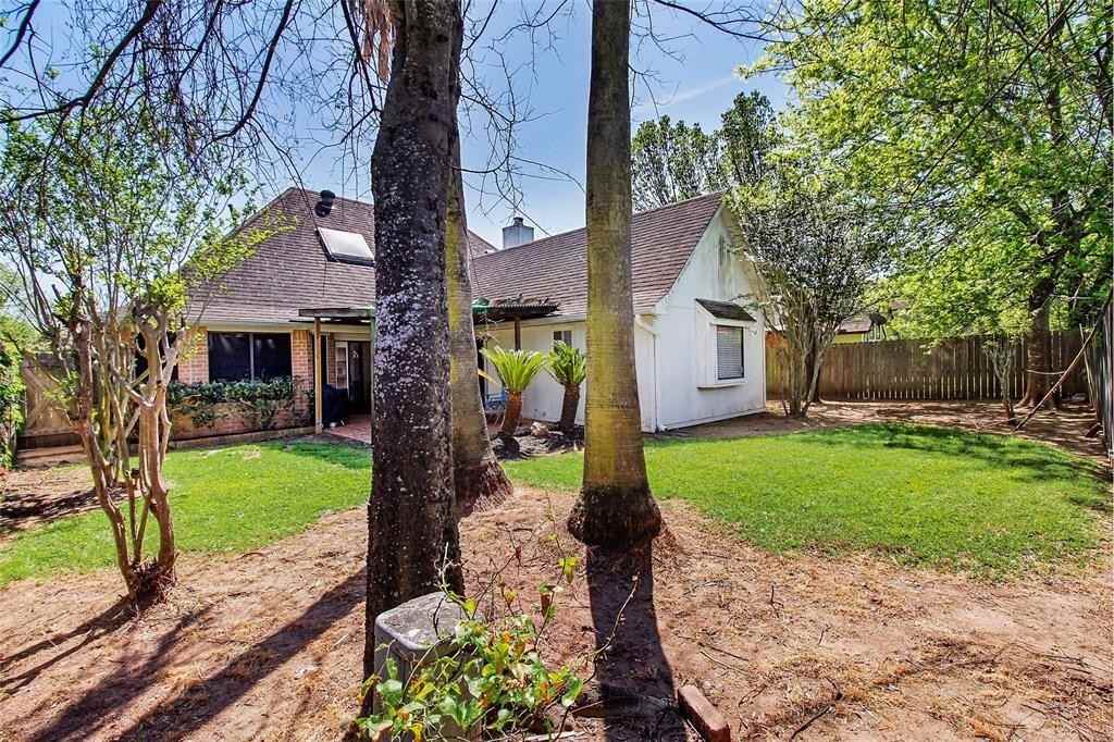 16718 Tranquil Dr - Photo 3 of 17