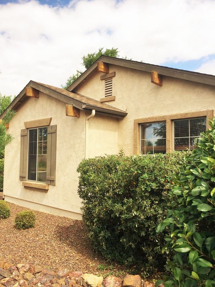 1568 Sussexx Way - Photo 2 of 21