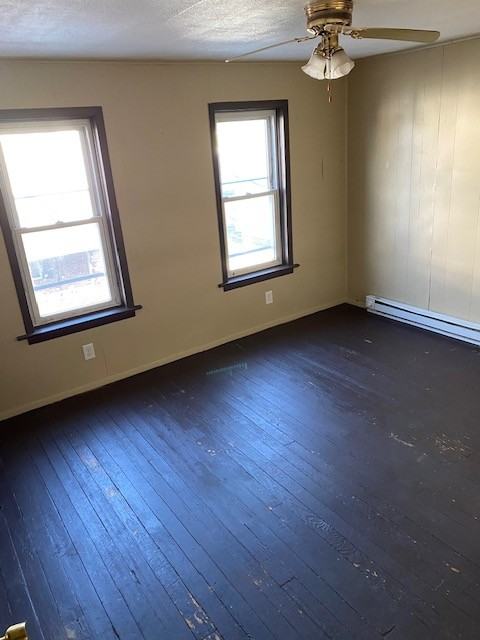 118 H Street #1/2 - Photo 2 of 6