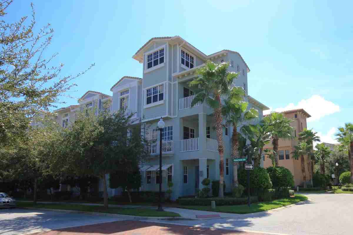 6013 Bowen Daniel Dr #101