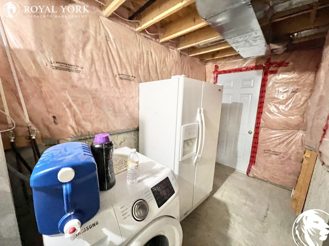 31 Periwinkle St #2 - Photo 3 of 23