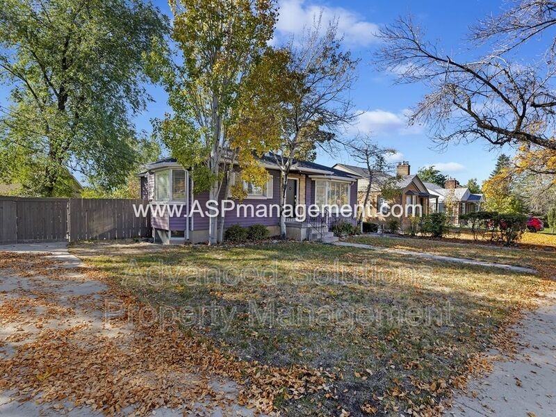 1684 E Sunnyside Ave - Photo 2 of 18