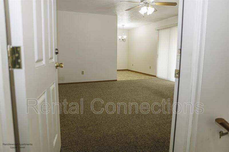 500 E College D3 - Photo 3 of 20