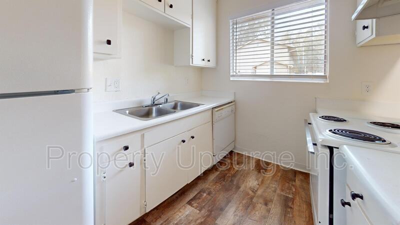 445 Nelson Ave #19