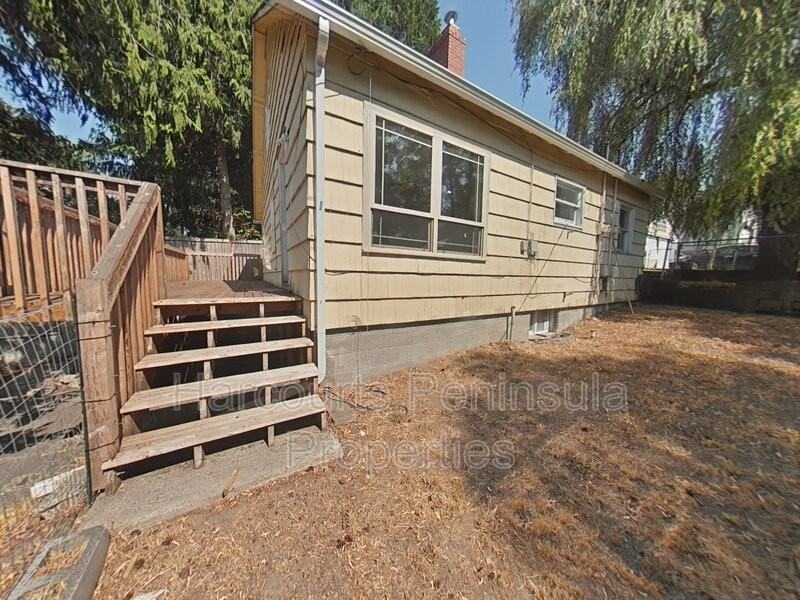 1702 Wheaton Way - Photo 5 of 18