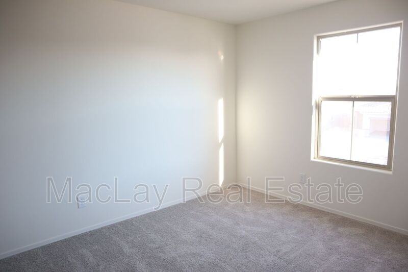 10676 W Golson Dr - Photo 3 of 17