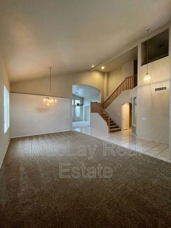7140 E Medina Ave - Photo 6 of 30