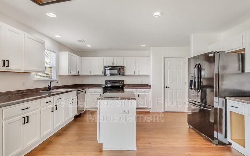 40 Burnt Oak Rd - Photo 7 of 40