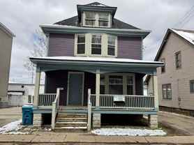 942 Bellevue Pl - Photo 1 of 1