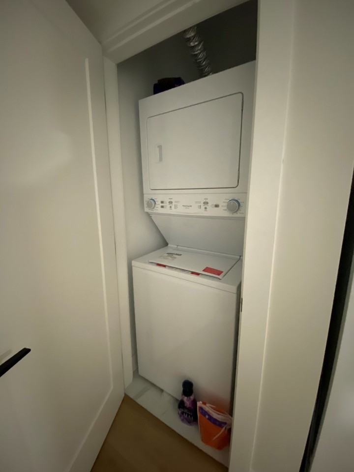 7377 197 Street - Photo 5 of 11