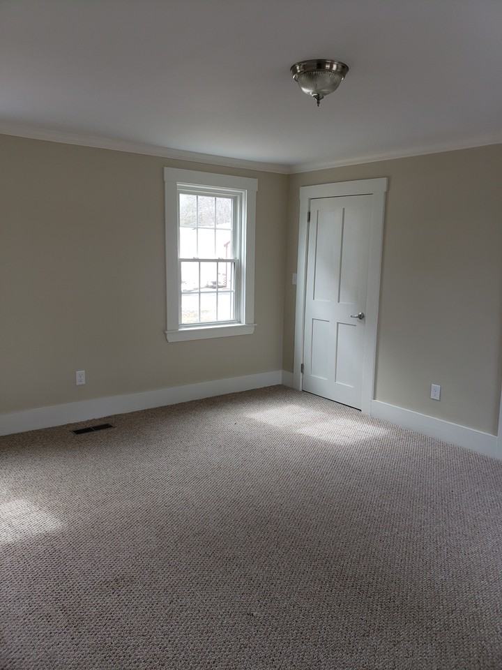 160 Lafayette Rd #A - Photo 2 of 9