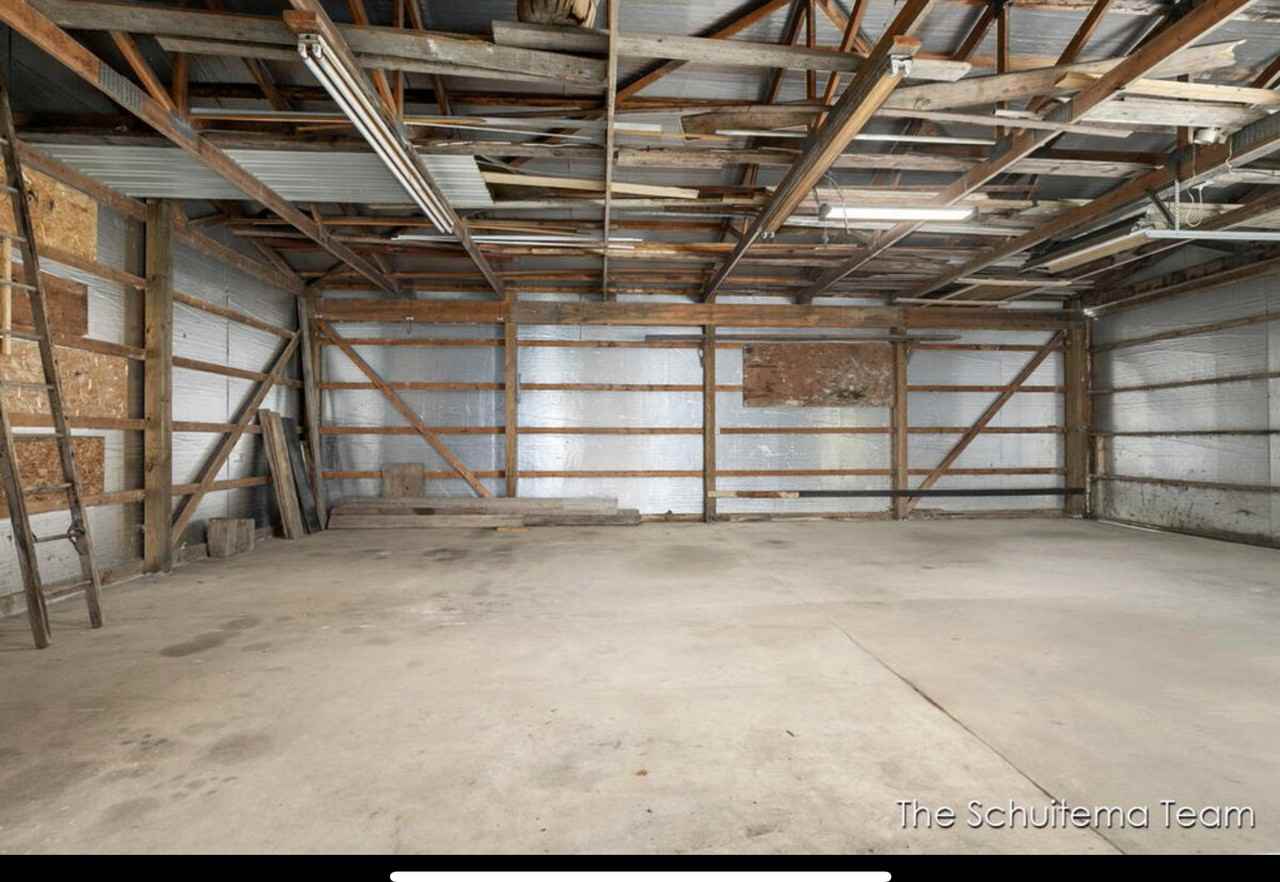 2965 Quincy St #BARN - Photo 3 of 5
