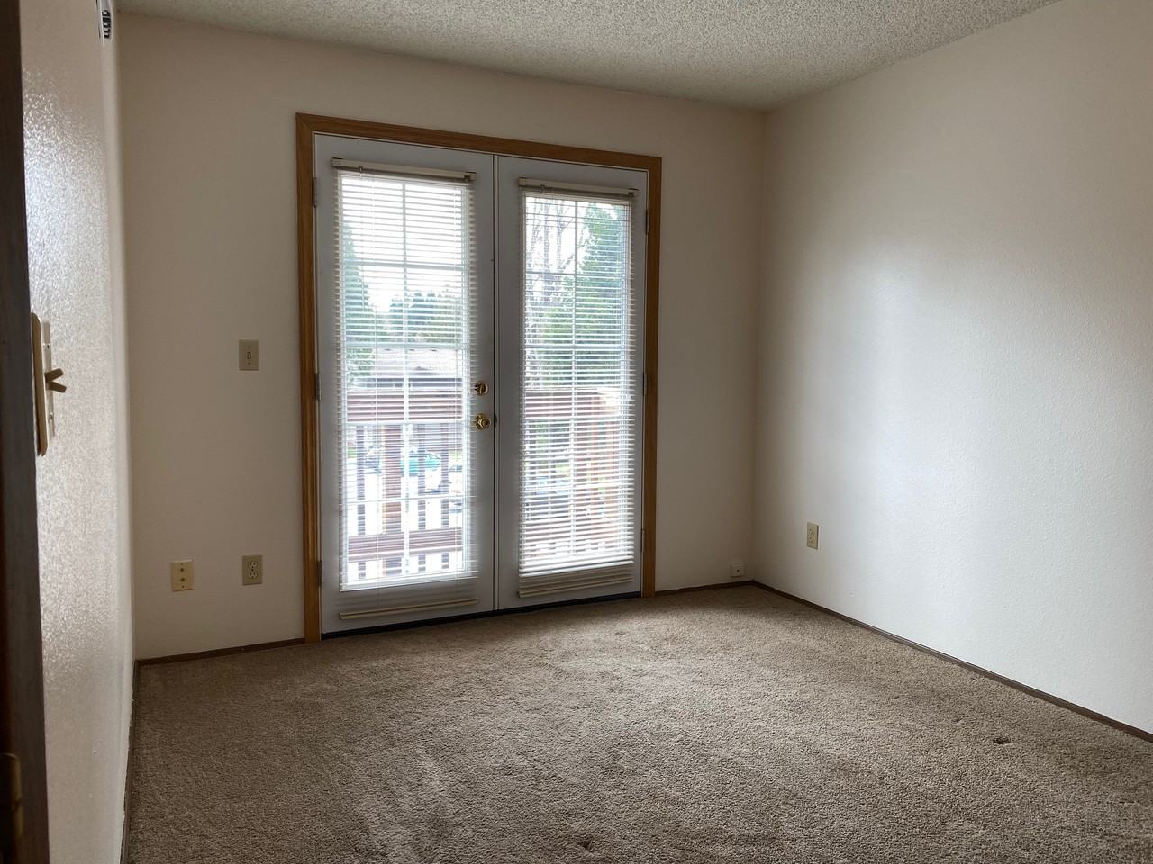 1168 Harris St Se Apt F #1168F - Photo 7 of 14