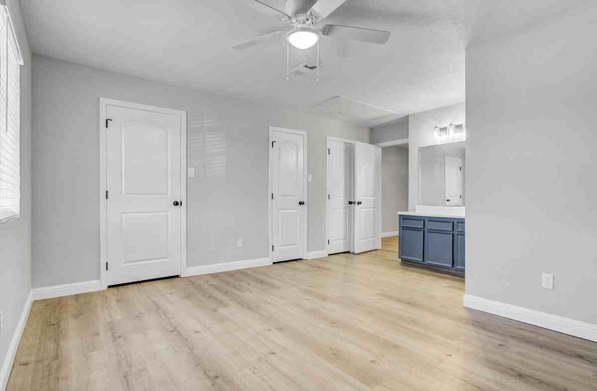 2005 Dowlen Rd #2005-06 - Photo 3 of 5