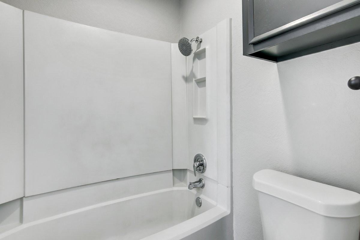 2005 Dowlen Rd #2005-06 - Photo 5 of 5