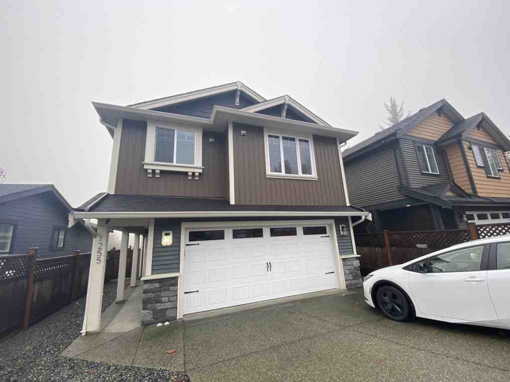 1255 Townsite Rd - Photo 3 of 20