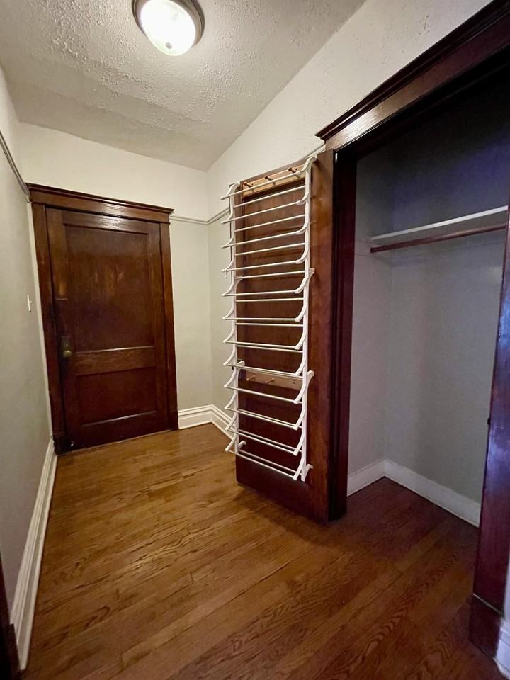 1848 W Grace St - Photo 6 of 11