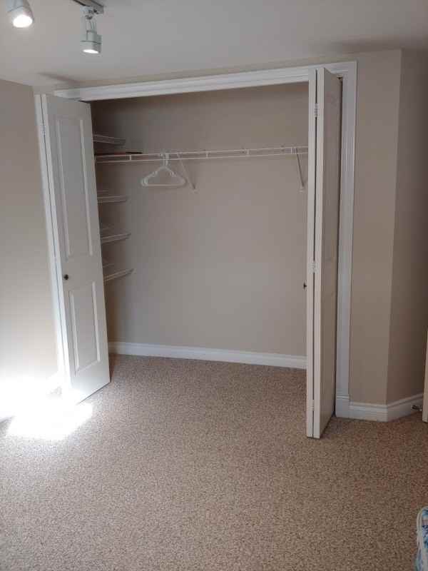 450 Yates Rd - Photo 2 of 18