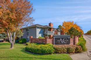 2800 S Syracuse Way - Photo 1 of 1