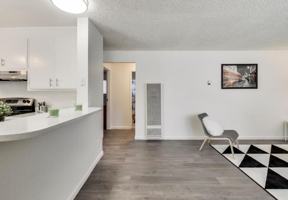 featured image of 319 E Tabor Ave